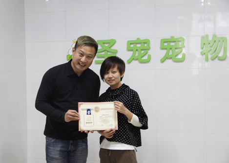 學(xué)員與老師合影