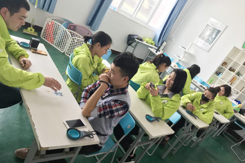 圣寵馴犬學(xué)校第37期畢業(yè)考試